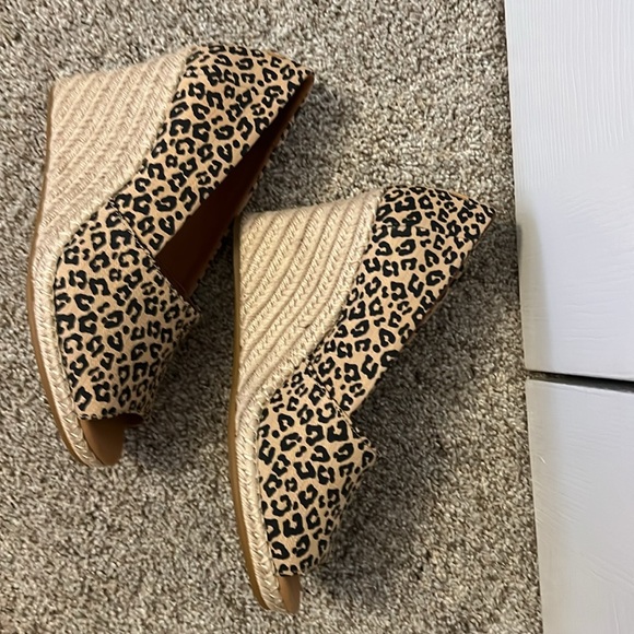 Toms Women’s Sz 9 - Picture 3 of 4